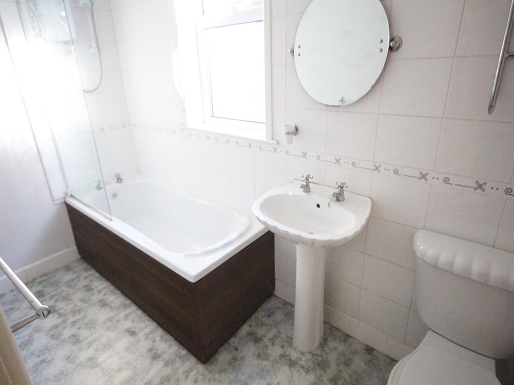 2 bedroom end terrace house SSTC in Colne - IMG_0084.jpg